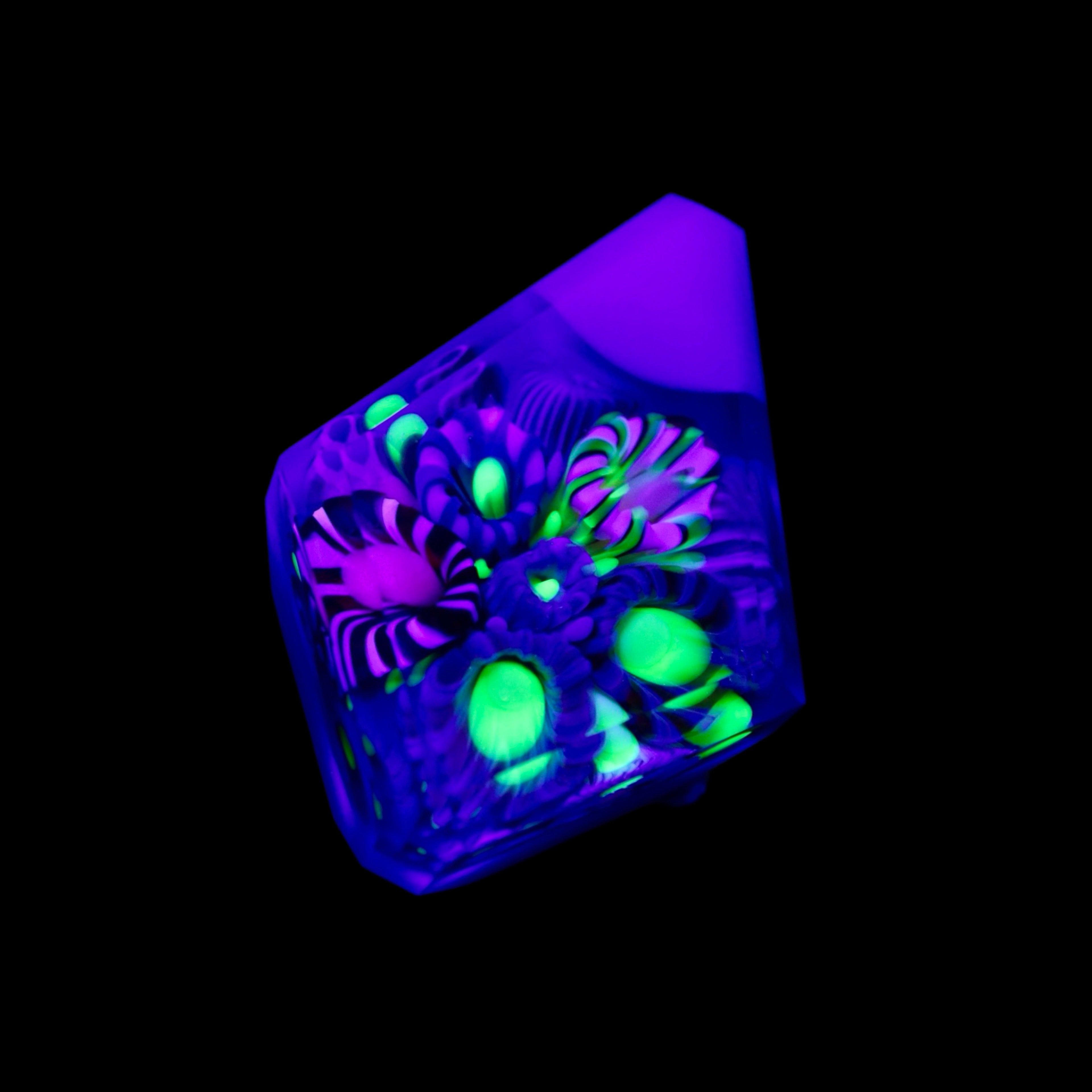 UV Deja Blue Reef Pendant Collab by Vettori Glass X GlassbyKeri