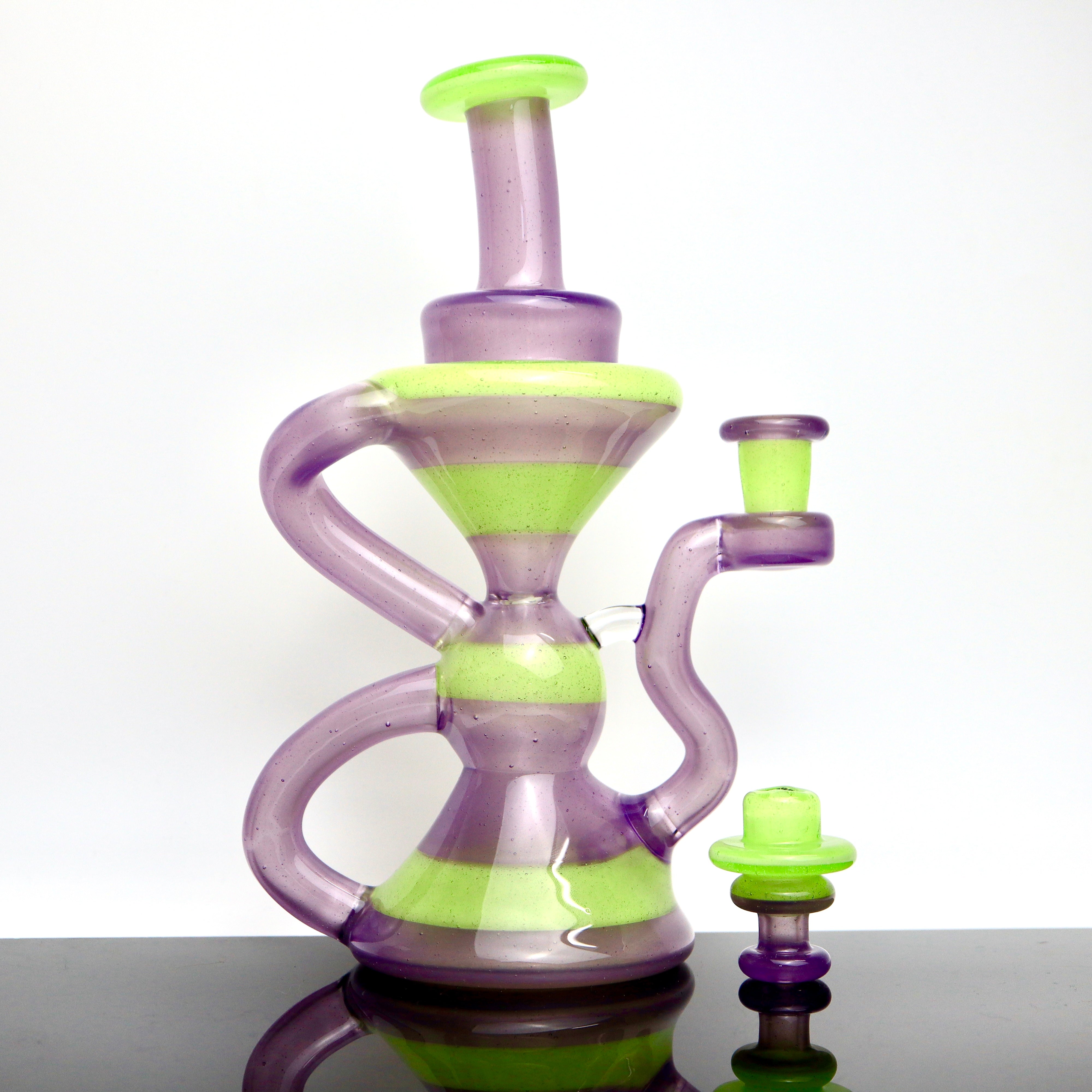 Wasabi Mayo/Violeta v1 Klein Recycler by Blob Glass