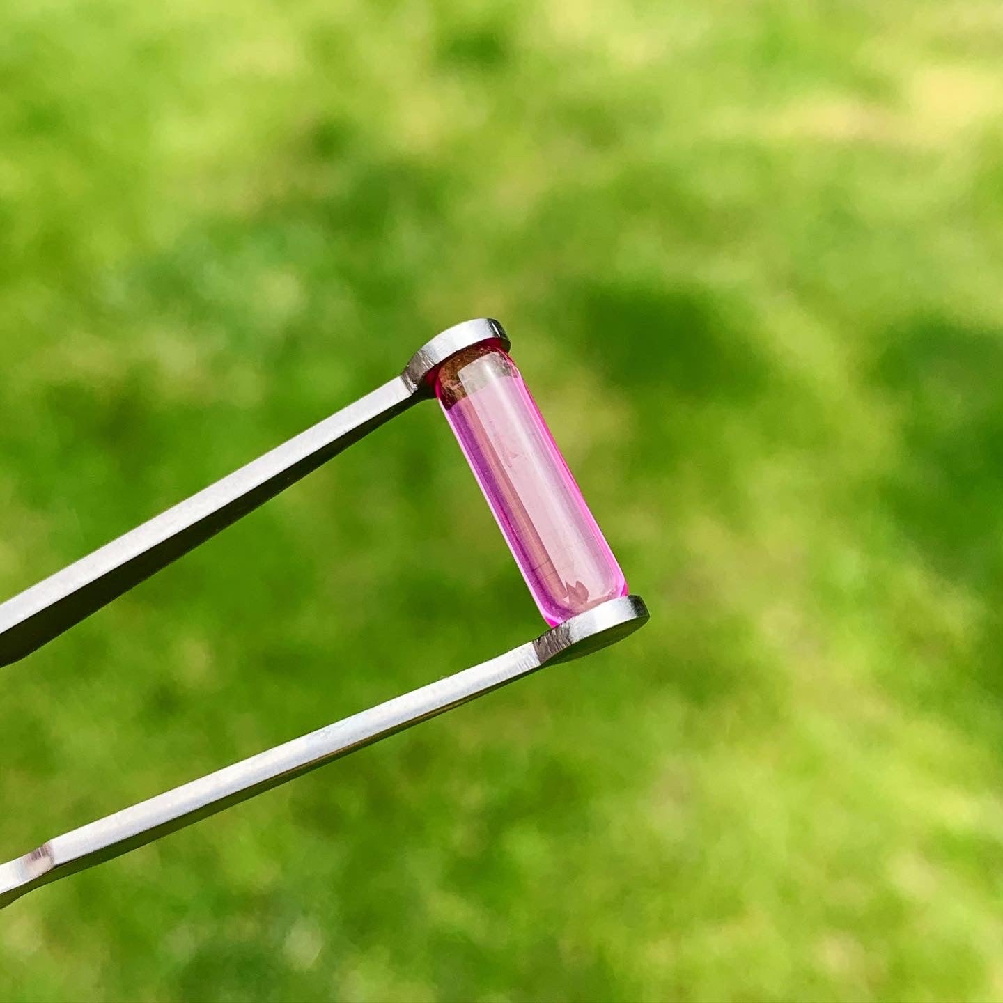 Pink Sapphire Terp Pillar *Fits 25mm Bangers*