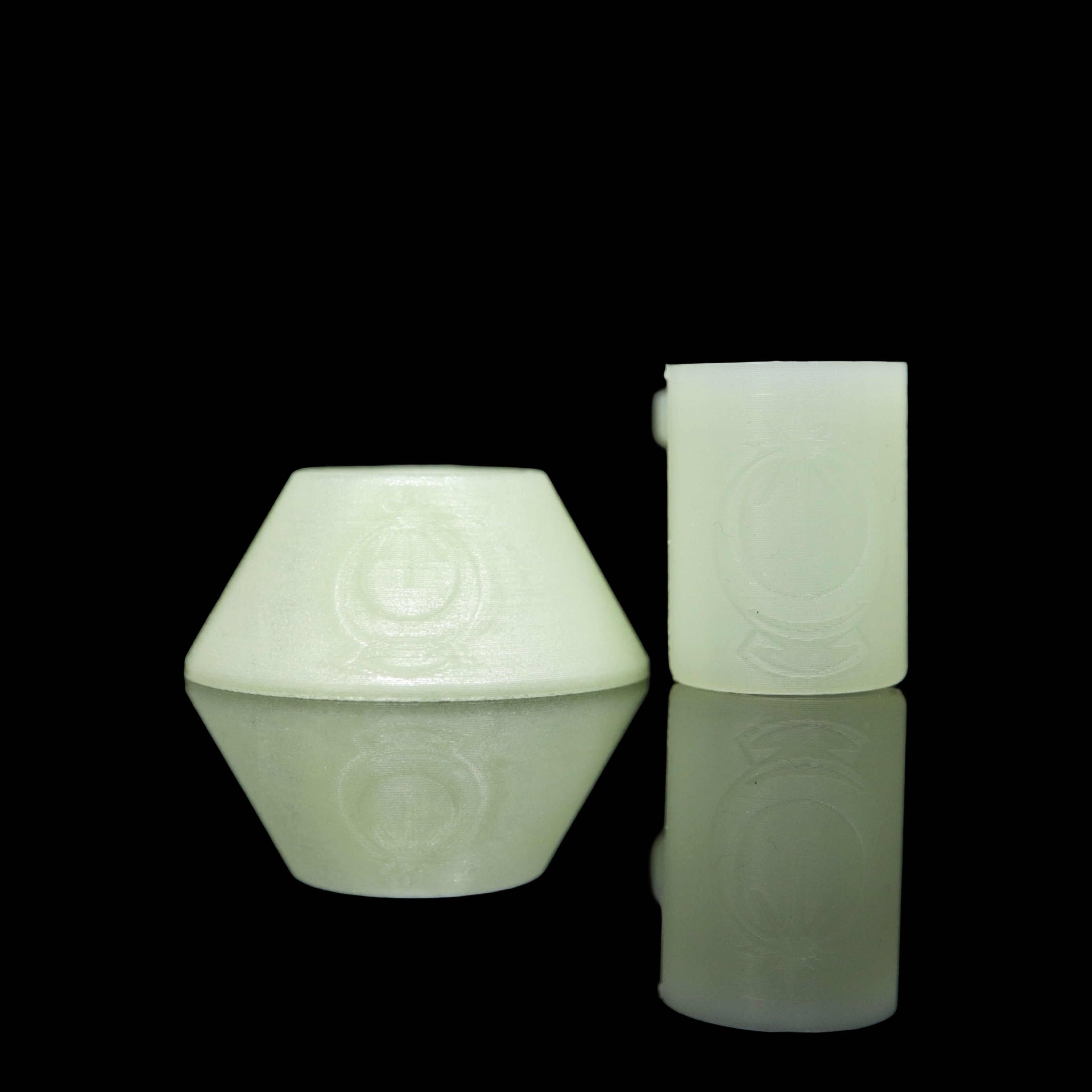 Pivot Tether & Stand by OTP Glass