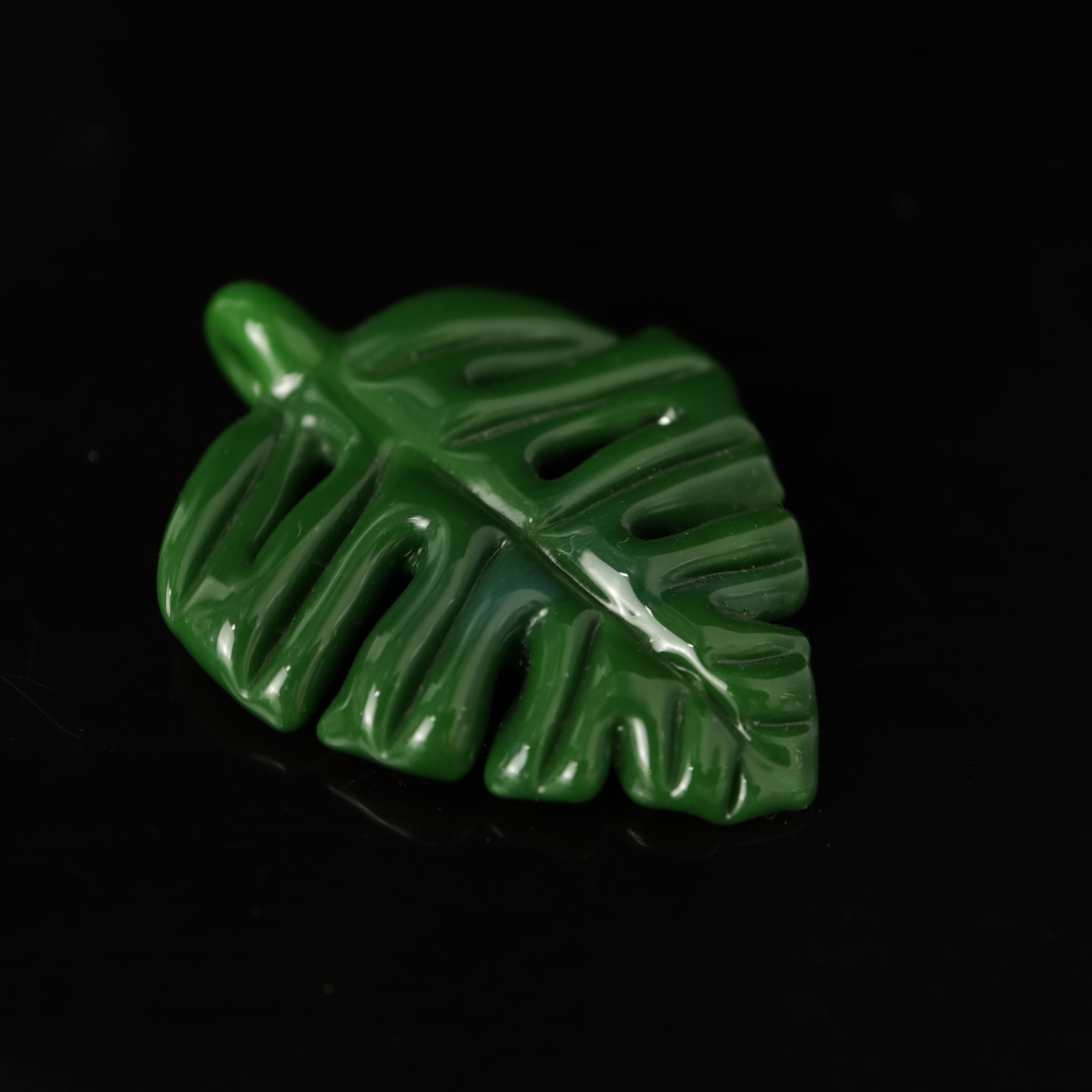 Leaf Pendants by Corrine Winters Glass