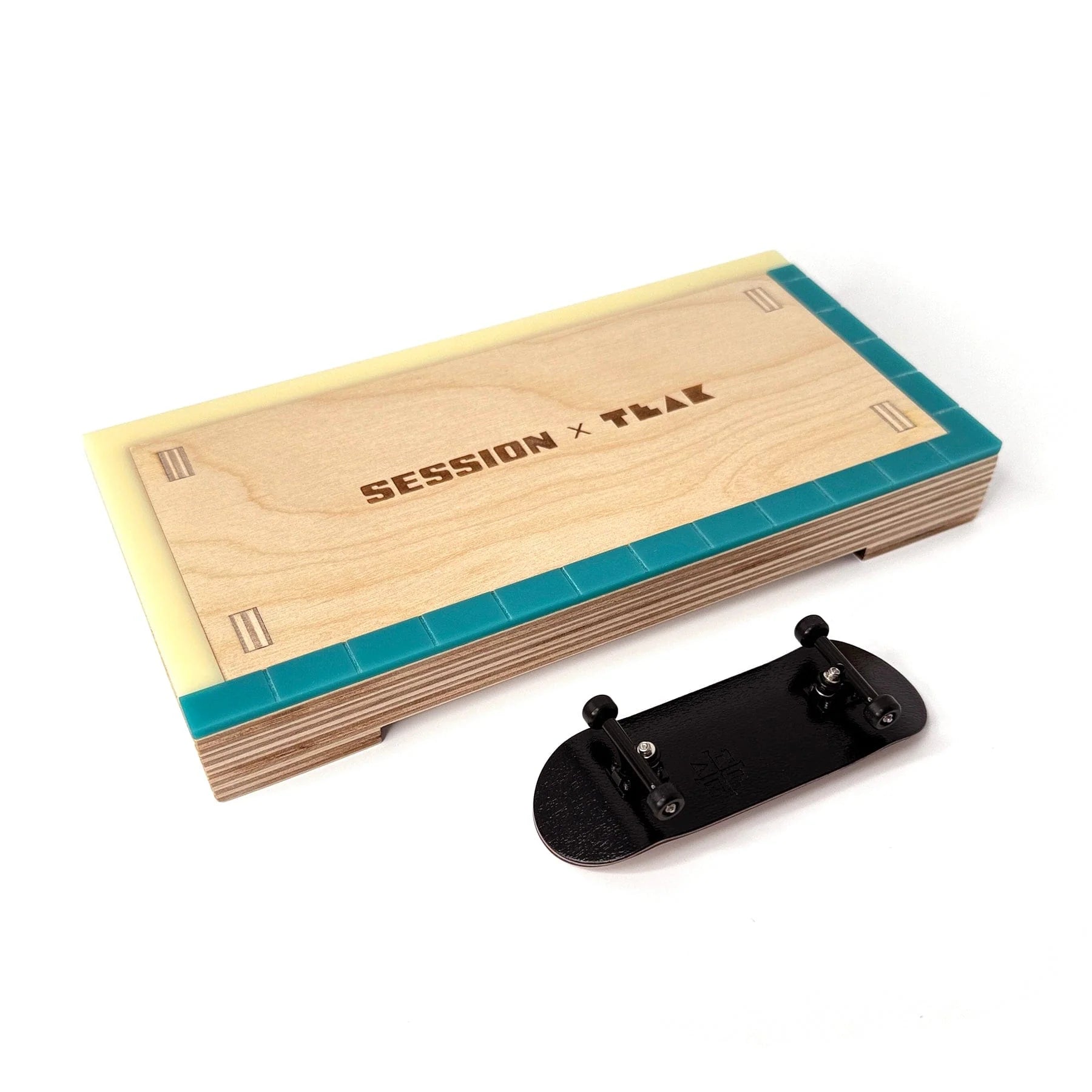 Manual Pad - Wooden Fingerboard Obstacle with Acrylic Coping