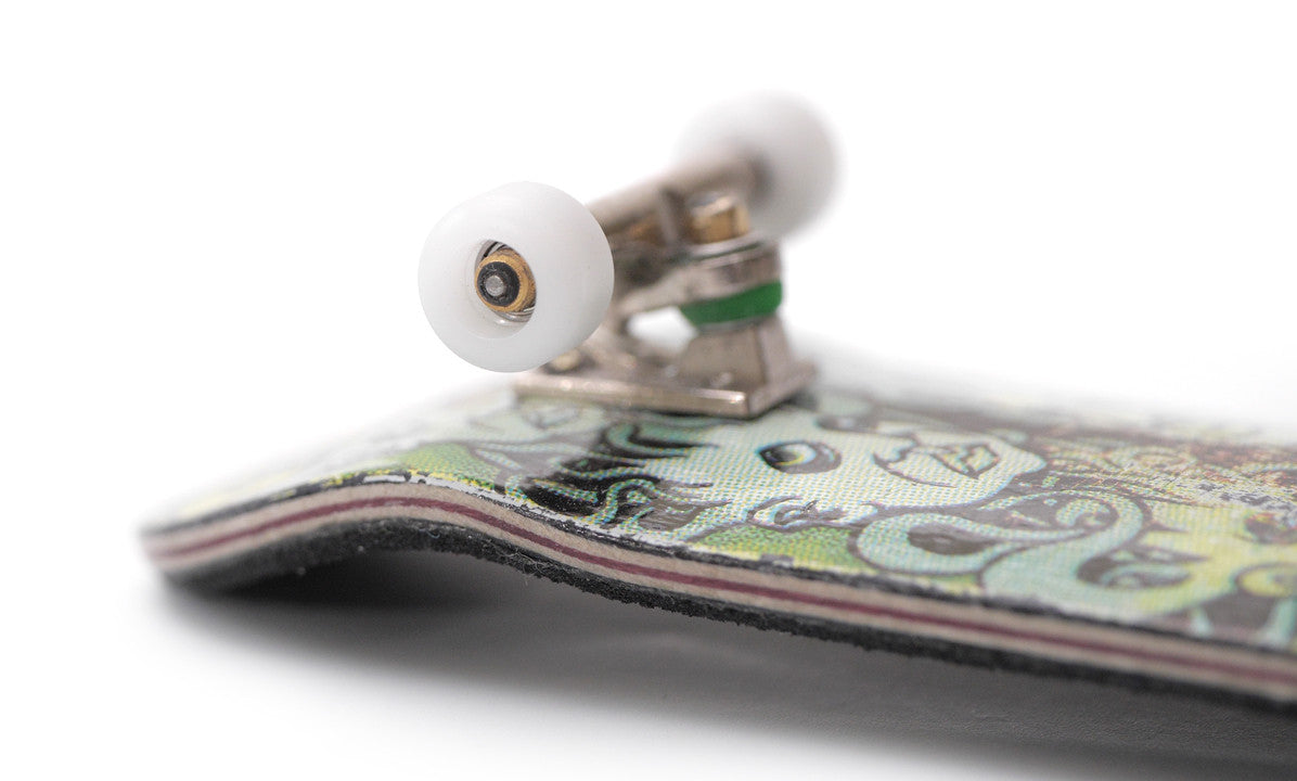 G4-D White Wheels by FlatFace Fingerboards